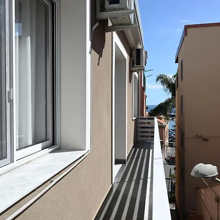 Feriehus Perla Marina 2 Acitrezza