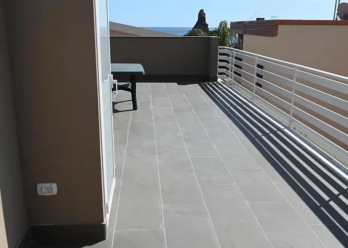 Feriehus Perla Marina 2 Acitrezza *