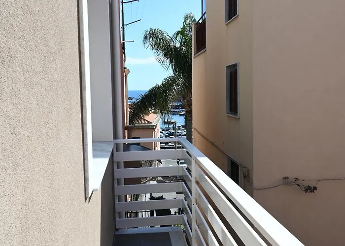 Feriehus Perla Marina 2 Acitrezza Aci Trezza